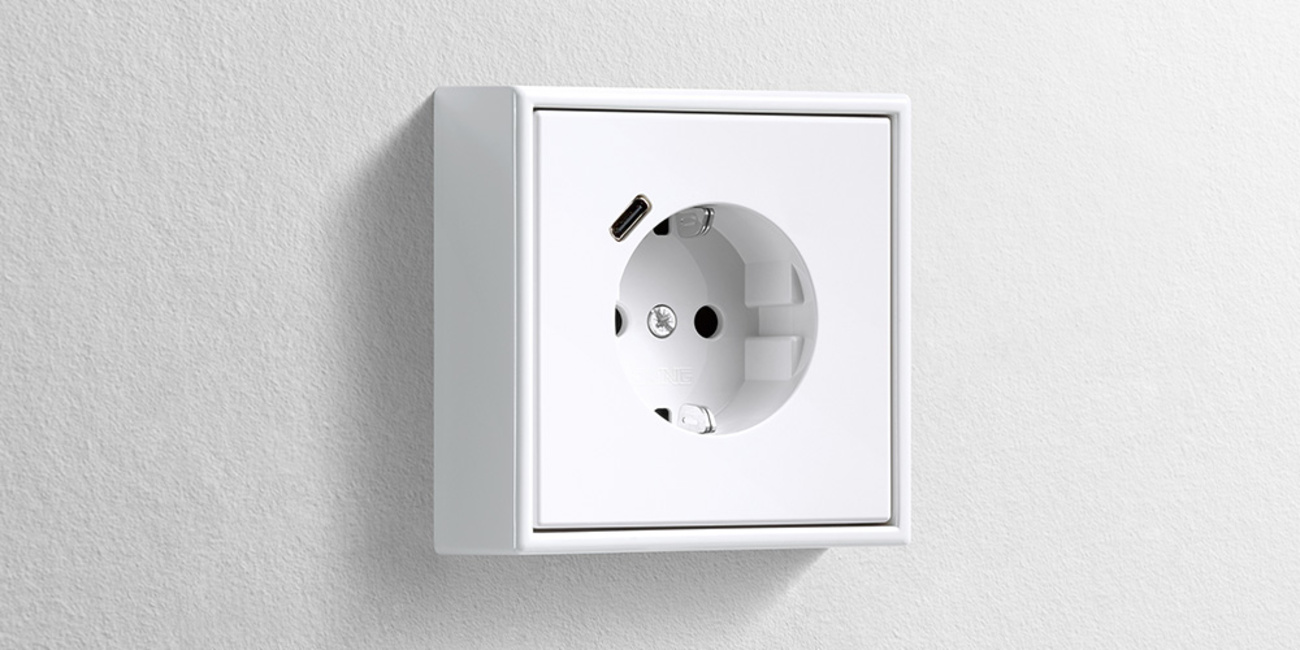 Erweiterter Anschlussraum für die Nachrüstung bei Lauterbach Elektro in Oberkotzau